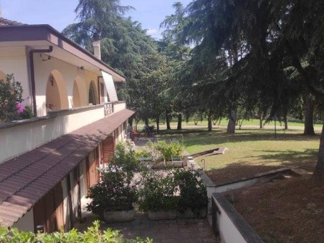 Villa in affitto a Roma RM