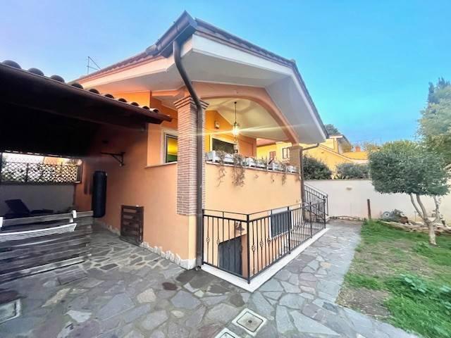 Villa in affitto a Roma RM