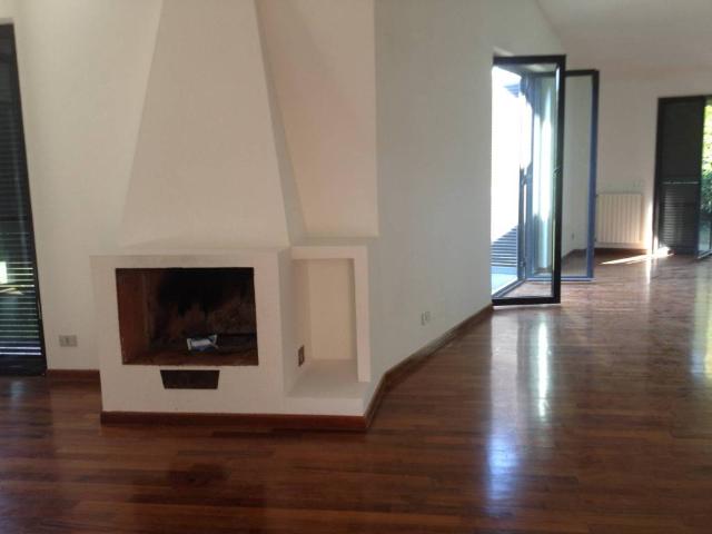 Villa in affitto a Roma RM
