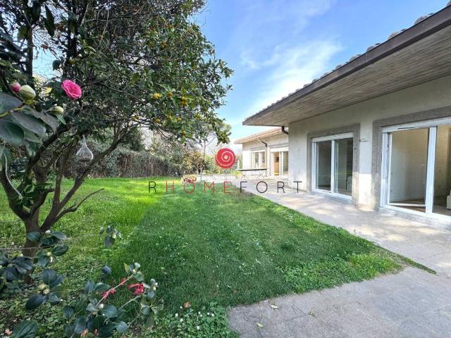 Villa in affitto a Roma RM