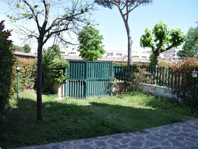 Villa in affitto a Roma RM