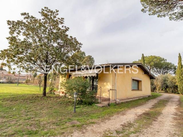 Villa in affitto a Roma RM