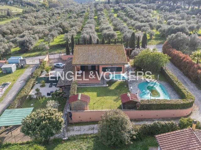 Villa in affitto a Roma RM