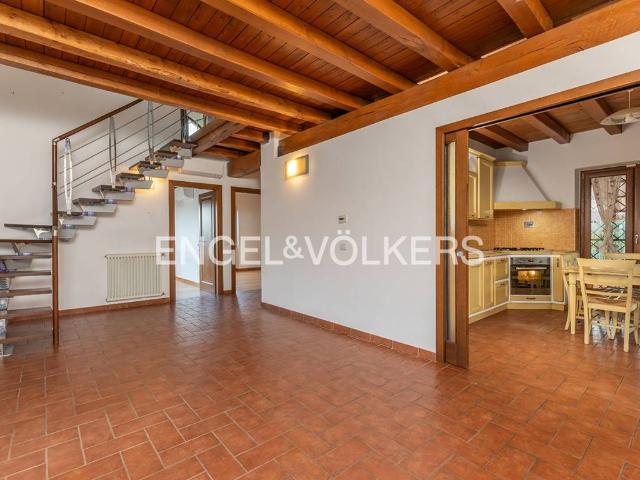 Villa in affitto a Roma RM