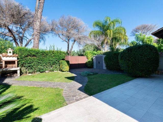 Villa in affitto a Roma RM