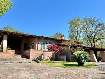 Villa in affitto a Roma RM