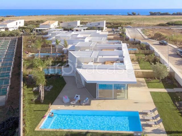 Villa in affitto a Ragusa via Marbella, 6, arredato, giardino privato, terrazzo TrovaCasa