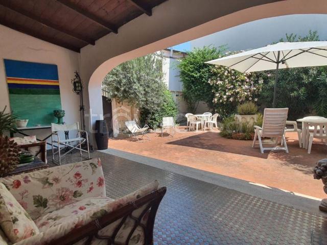 Villa in affitto a Reggio di Calabria vico Francia, 3, arredato, giardino privato, terrazzo TrovaCasa