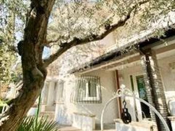 Villa in affitto a Riccione, arredato, giardino privato, posto auto TrovaCasa