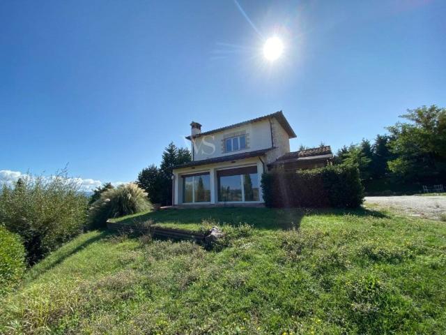 Villa in affitto a Todi todi, non arredato/vuoto, giardino privato, caminetto TrovaCasa