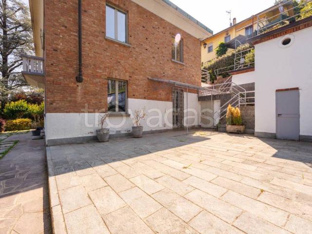 Villa in affitto a Torino strada Del Cantello, 24, giardino privato, box, terrazzo TrovaCasa