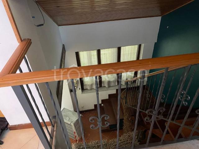 Villa in affitto a Torino strada di Fenestrelle, 117, arredato, giardino privato, posto auto TrovaCasa