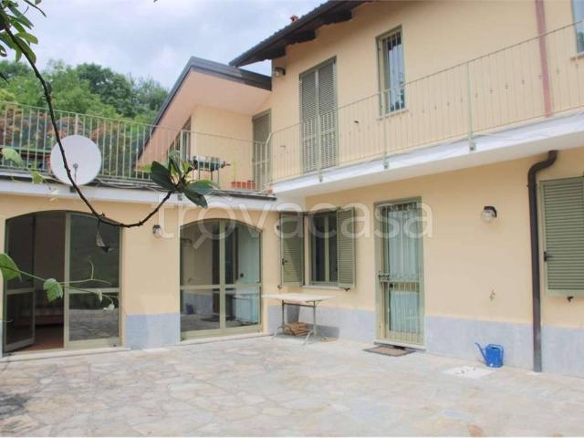 Villa in affitto a Torino strsda val pattonera, 177, giardino privato, terrazzo, balcone TrovaCasa