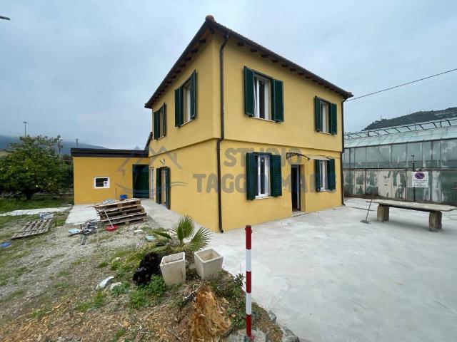 Villa in affitto a Taggia IM