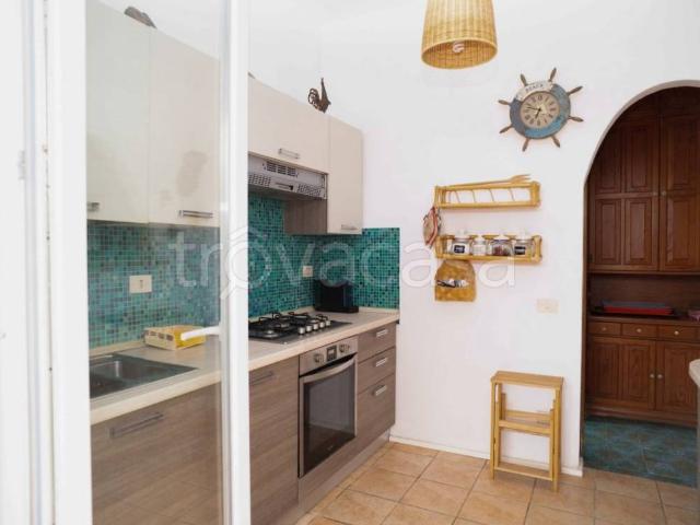 Villa in affitto a Terracina, arredato, giardino privato, terrazzo TrovaCasa