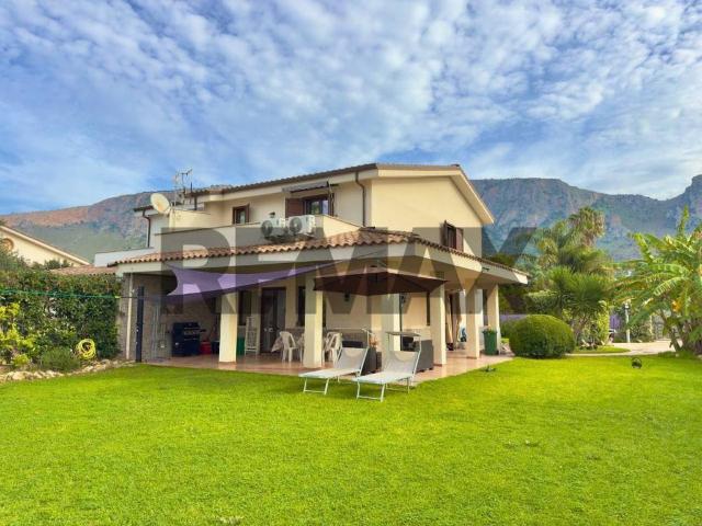 Villa in affitto a Terrasini PA