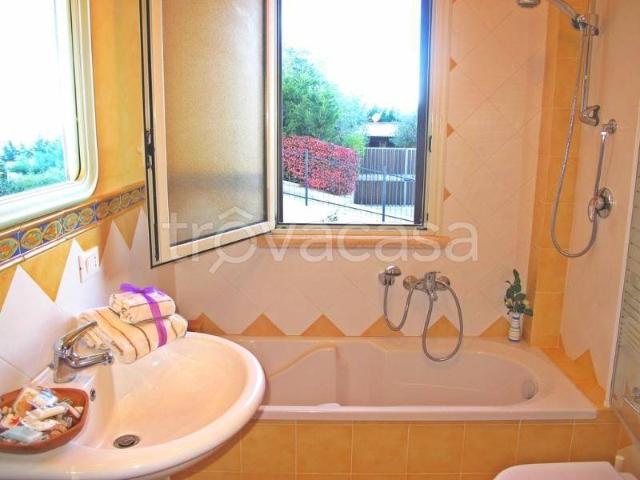 Villa in affitto a Trabia contrada Vucca Vanella, arredato, giardino privato, terrazzo TrovaCasa