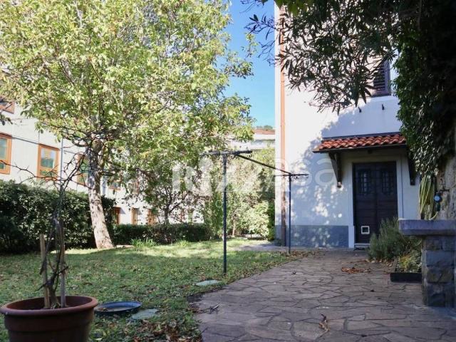 Villa in affitto a Trieste vicolo dell'Ospitale Militare, arredato, giardino privato, vista aperta TrovaCasa