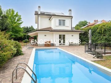 Villa in affitto a Usmate Velate MB