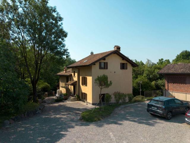 Villa in affitto a Varese VA