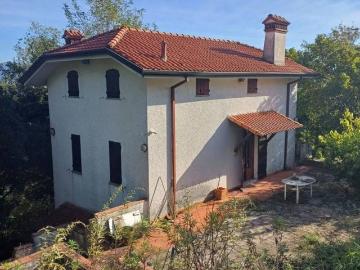 Villa in affitto a Vezzano Ligure SP