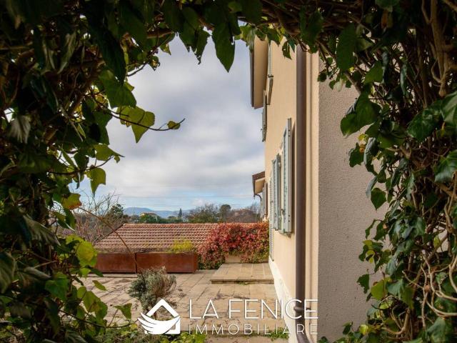 Villa in affitto a Vezzano Ligure via Cerretta Alta, 2, arredato, giardino privato, terrazzo TrovaCasa