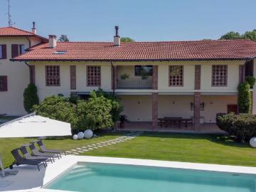 Villa in affitto a Venegono Superiore VA