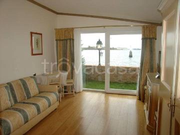 Villa in affitto a Venezia via Sandro Gallo, 8, arredato, giardino privato, panoramica TrovaCasa