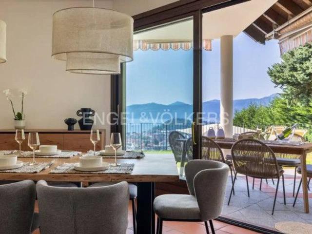 Villa in affitto a Verbania