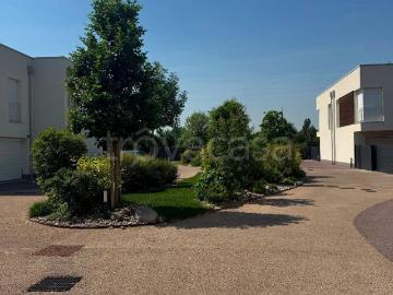 Villa in affitto a Verona lungadige Attiraglio, 50, arredato, giardino privato, box TrovaCasa