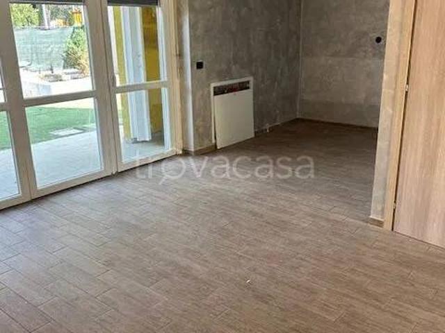 Villa in affitto a Viggiù via Barre Vermont, 4, giardino, terrazzo, riscaldamento autonomo TrovaCasa