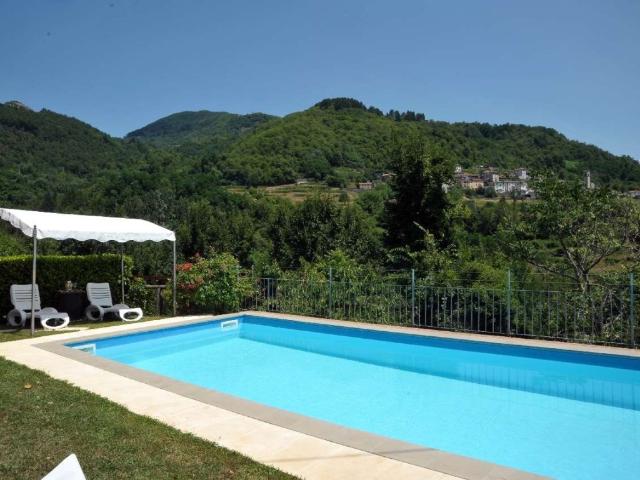 Villa in affitto a Villa Collemandina localitÃ casetta, arredato, giardino privato, posto auto TrovaCasa