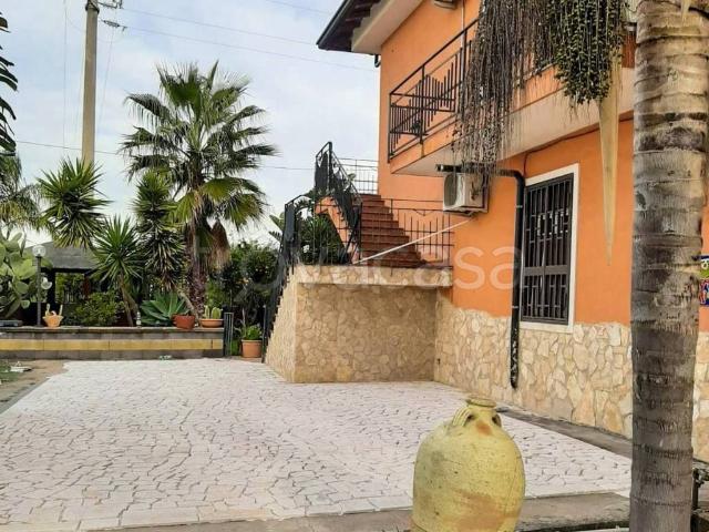 Villa in affitto ad Augusta viale dei Fiori, snc, arredato, giardino privato, terrazzo TrovaCasa