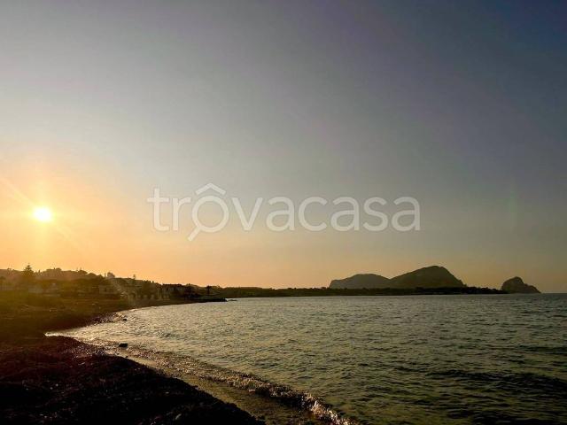 Villa in affitto ad Altavilla Milicia via Marina del Ponte 8, arredato, giardino privato, terrazzo TrovaCasa