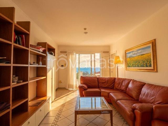 Villa in affitto ad Andora via Orizzonte, arredato, giardino privato, box TrovaCasa