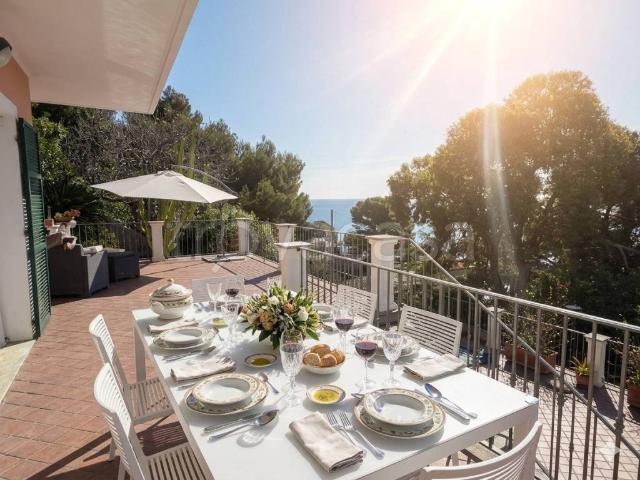 Villa in affitto ad Andora via Orizzonte, arredato, giardino privato, box TrovaCasa