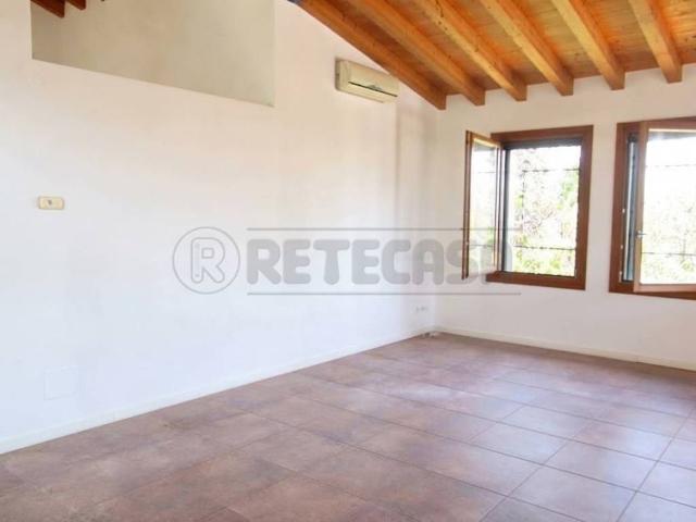 Villa in affitto ad Arcugnano via Commenda, giardino privato, posto auto, riscaldamento autonomo TrovaCasa