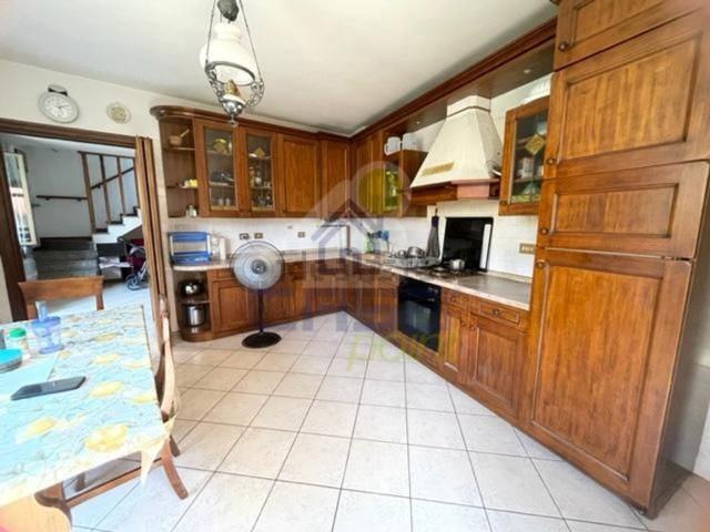 Villa in affitto di 120 m² in Via Mazzini