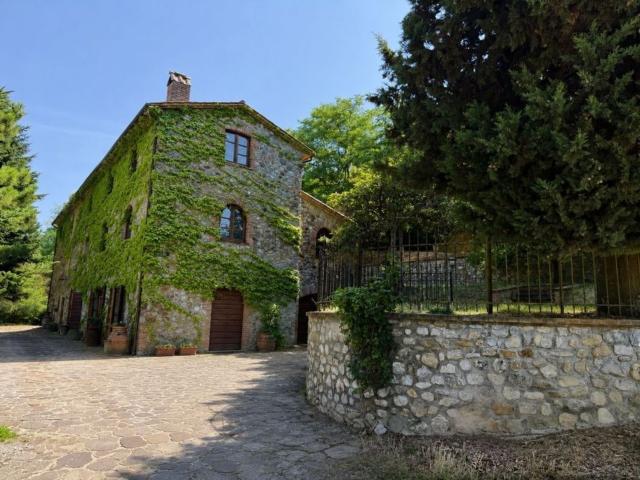 Villetta indipendente in affitto di 300 m² in Via del Molino