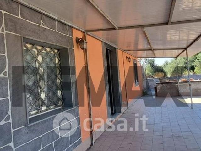Villa in Affitto in Contrada Vaccarizzo 1 a Catania