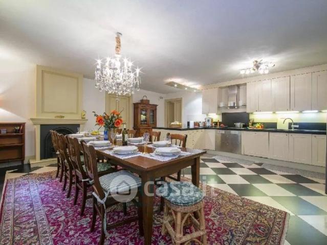 Villa in Affitto in Via Cadorna a Besozzo