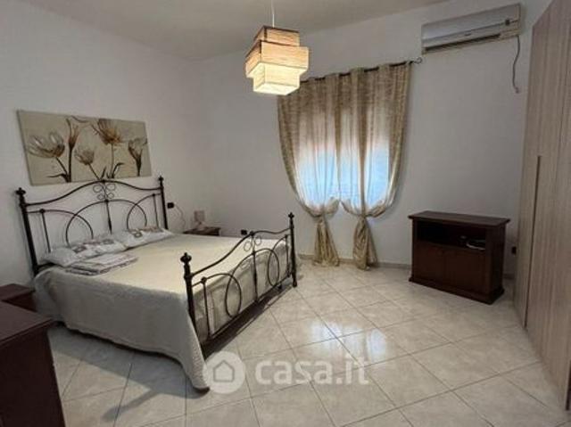 Villa in Affitto in Via Mario Francese a Siracusa