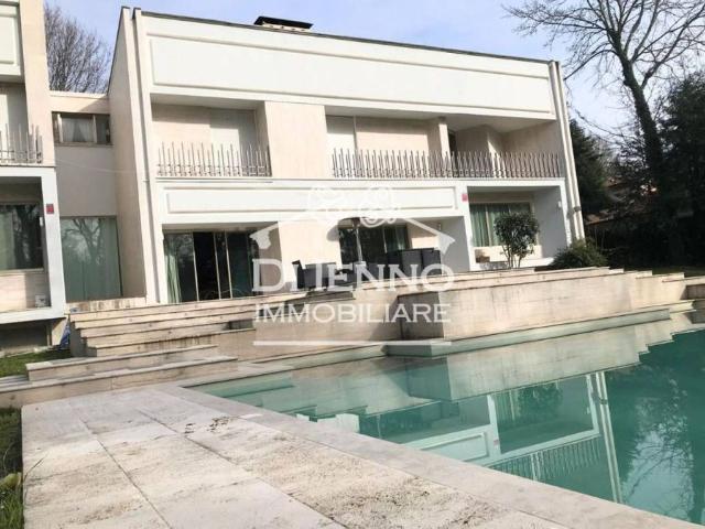 Villa in affitto|Lazio,Roma