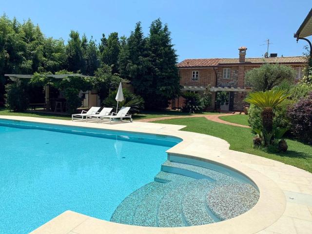 Villa in affitto Seravezza