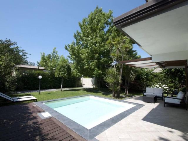 Villa in affitto|Toscana,Forte dei Marmi