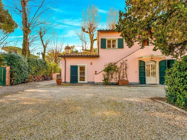 Villa in affitto|Toscana,Forte dei Marmi