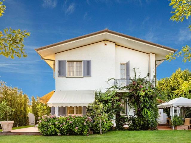 Villa in affitto|Toscana,Forte dei Marmi