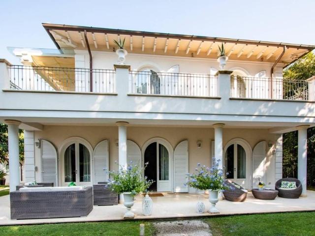 Villa in affitto|Toscana,Pietrasanta