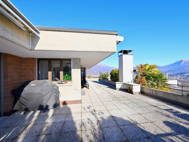 Villa in Breganzona mit unverbaubarer Sicht auf die Berge