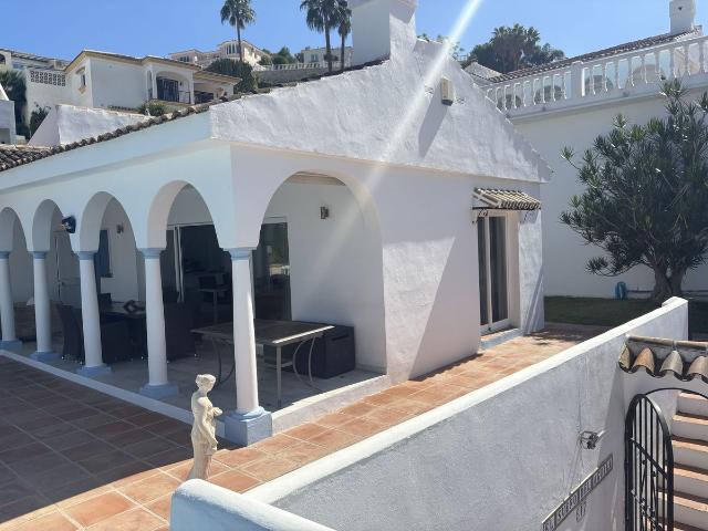 Villa in Cerros del Aguila, Costa del Sol